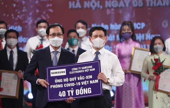 Samsung Việt Nam hỗ trợ 56 tỷ đồng phòng chống dịch COVID-19