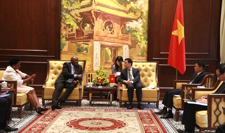 Việt Nam – Uganda tăng cường hợp tác trong lĩnh vực viễn thông và chuyển đổi số