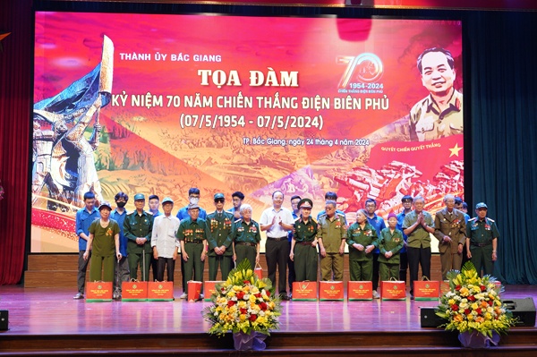 Bắc Giang: Nhiều hoạt động kỷ niệm 70 năm  Chiến thắng lịch sử Điện Biên Phủ