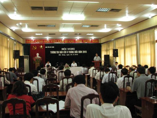 UBND tỉnh Bắc Giang tổ chức Hội nghị thông tin báo chí 6 tháng đầu năm 2013